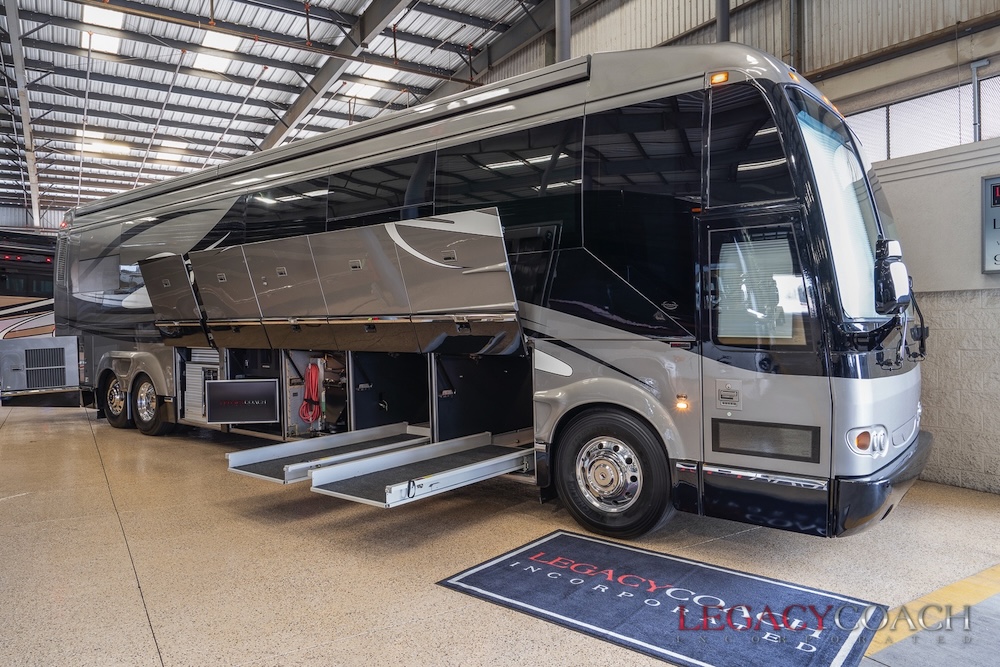 2006 Prevost Marathon  H3-45 For Sale