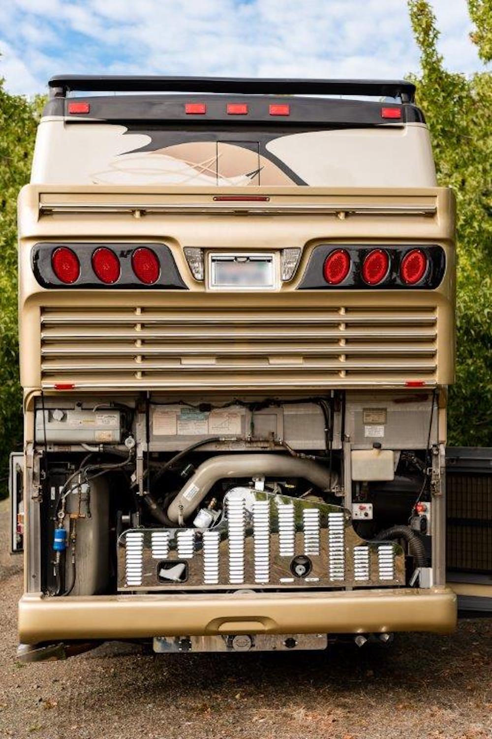 2006 Prevost Marathon H3-45 For Sale