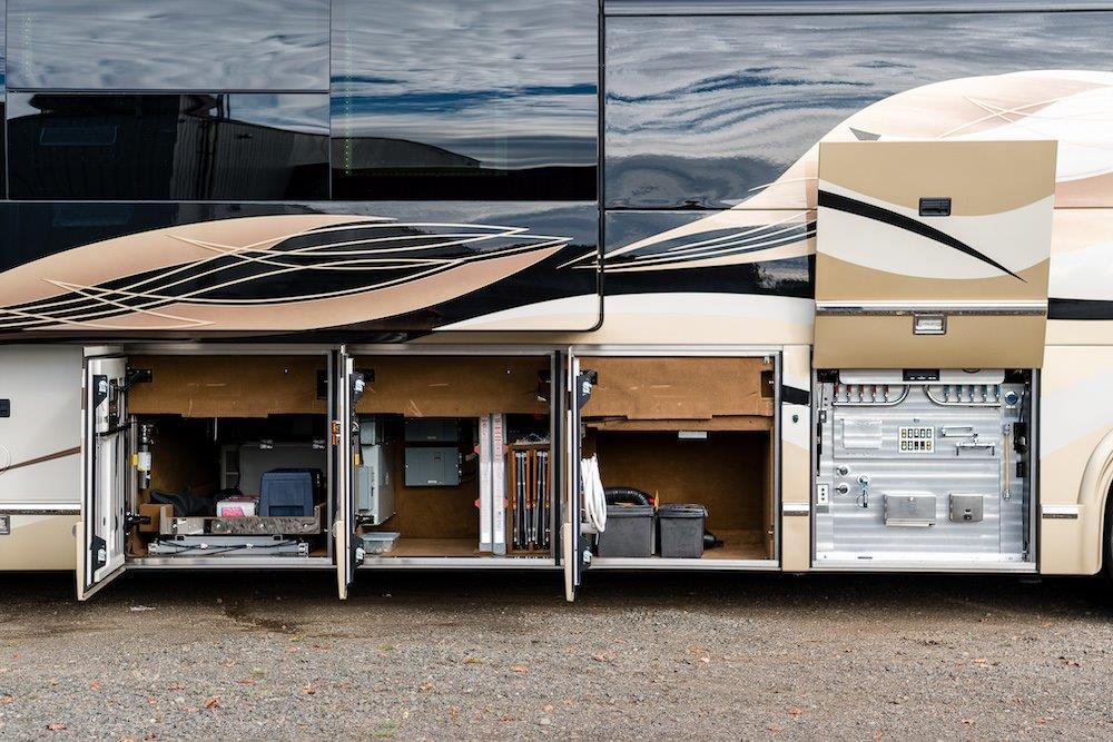 2006 Prevost Marathon H3-45 For Sale
