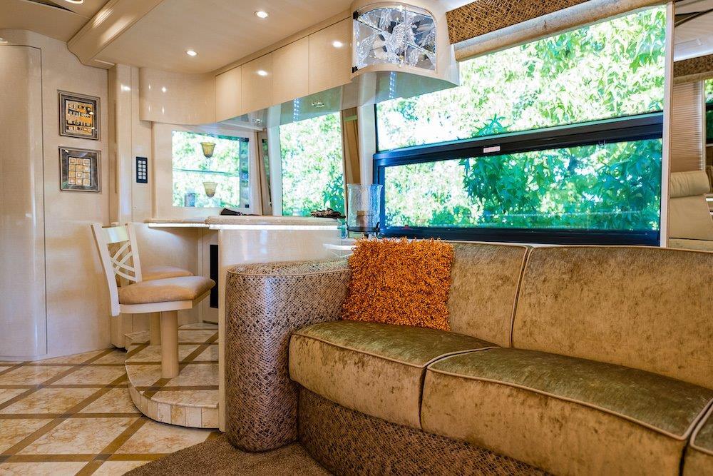 2006 Prevost Marathon H3-45 For Sale