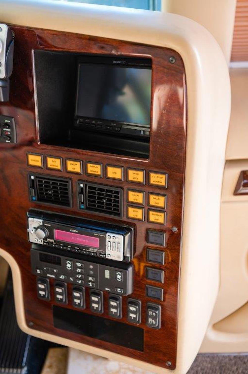 2006 Prevost Marathon H3-45 For Sale