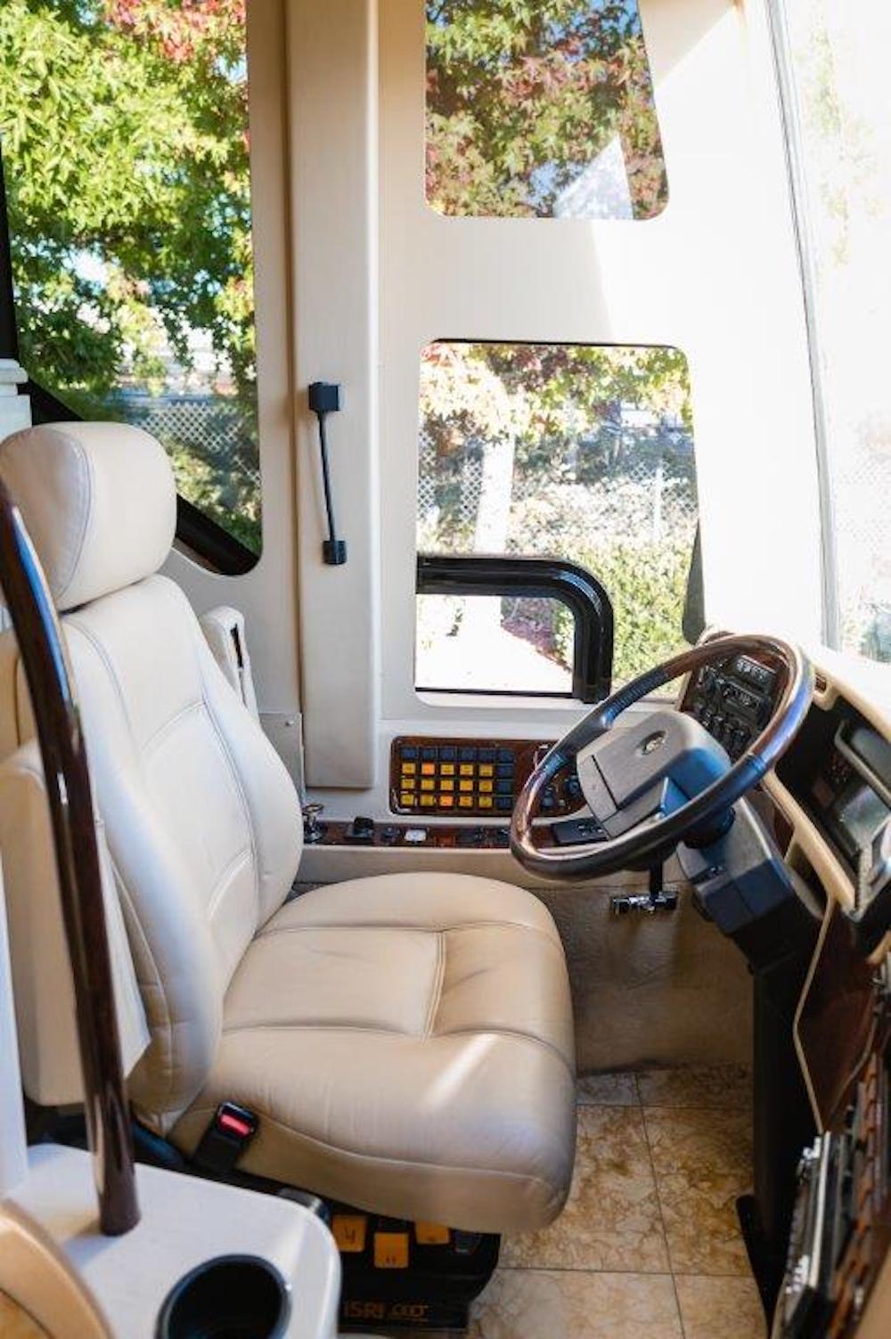 2006 Prevost Marathon H3-45 For Sale