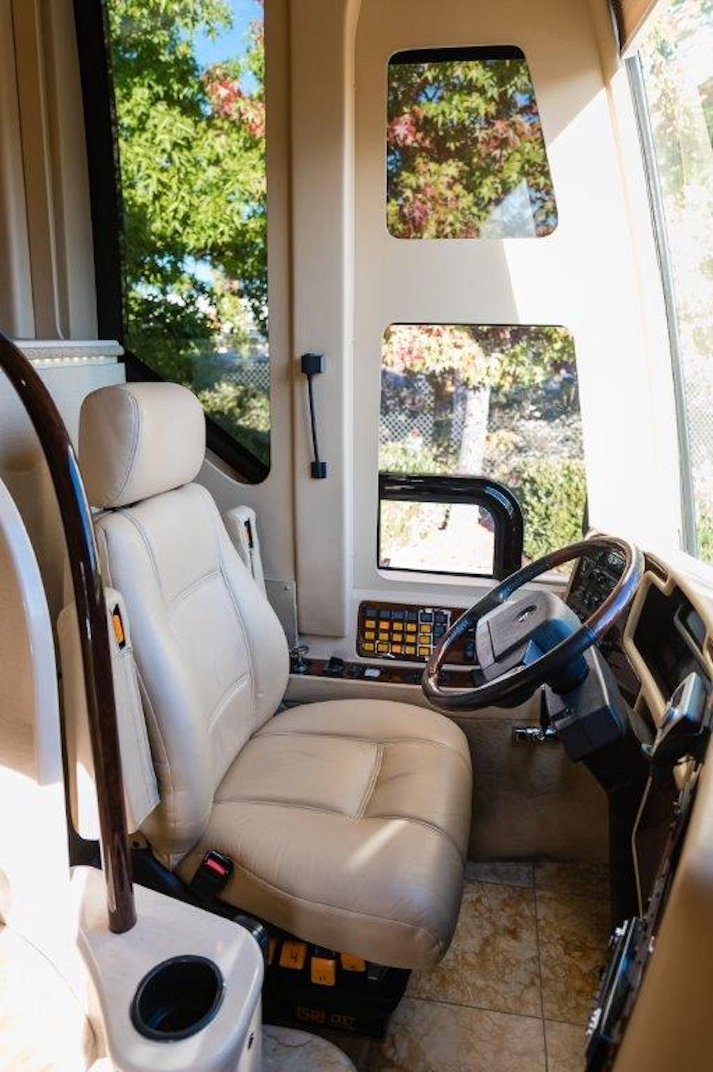 2006 Prevost Marathon H3-45 For Sale