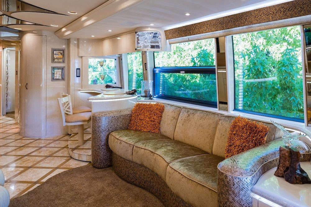 2006 Prevost Marathon H3-45 For Sale