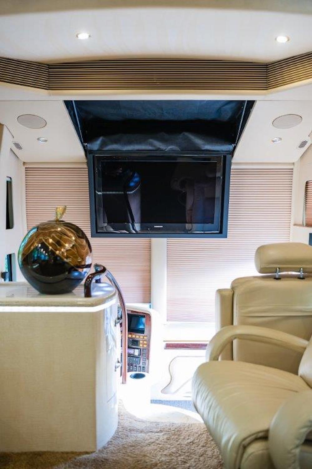 2006 Prevost Marathon H3-45 For Sale
