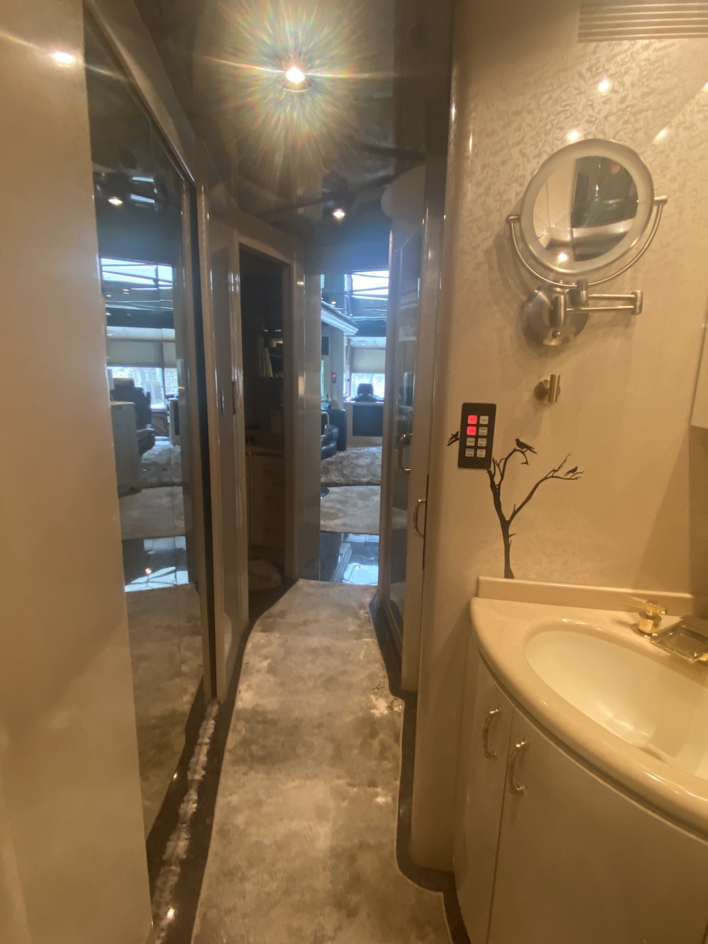 2006 Prevost Marathon XLII For Sale