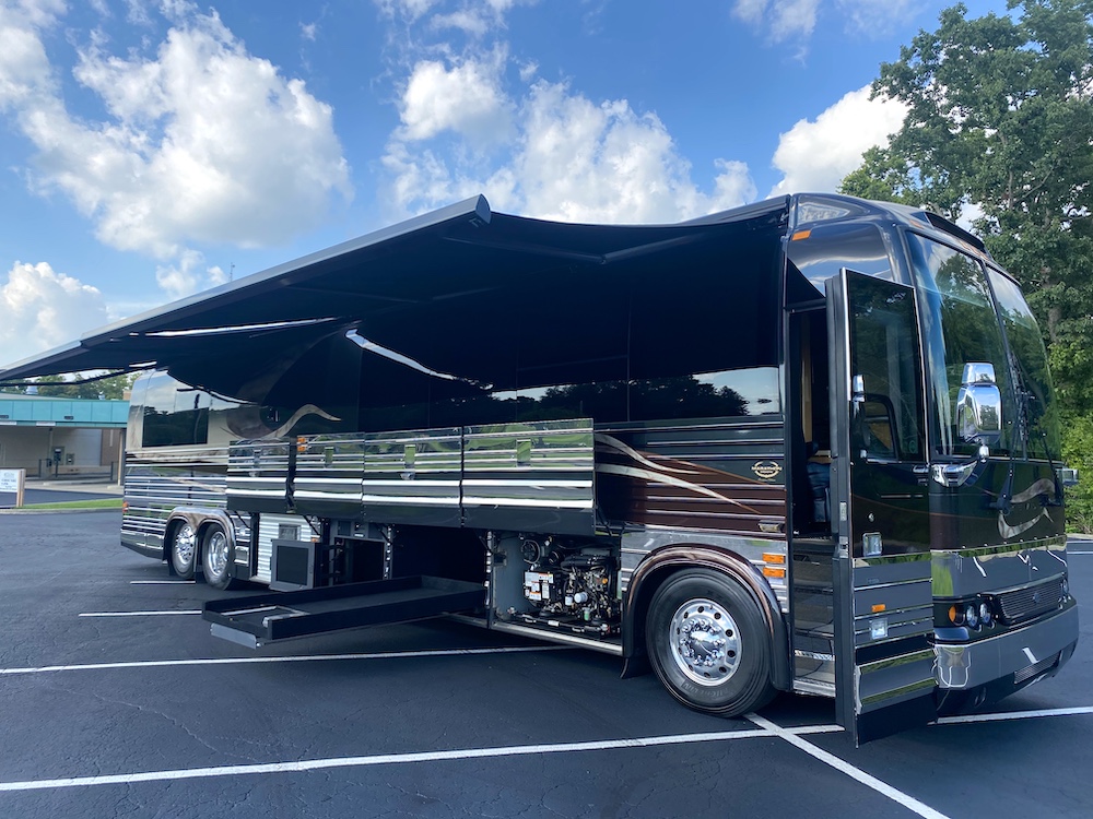 2006 Prevost Marathon XLII For Sale