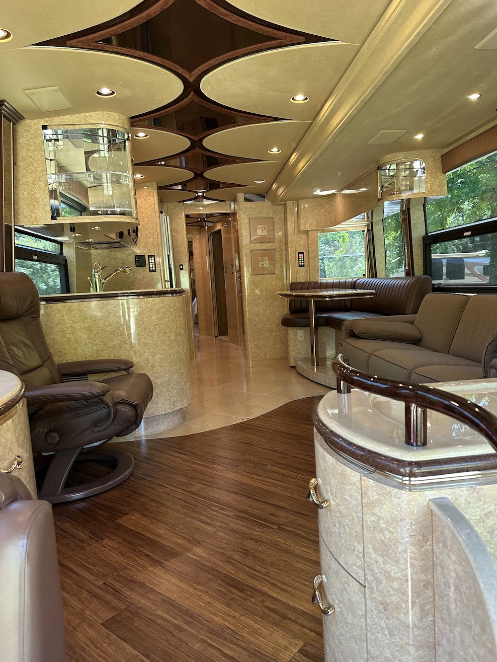 2006 Prevost  Marathon H3-45 For Sale