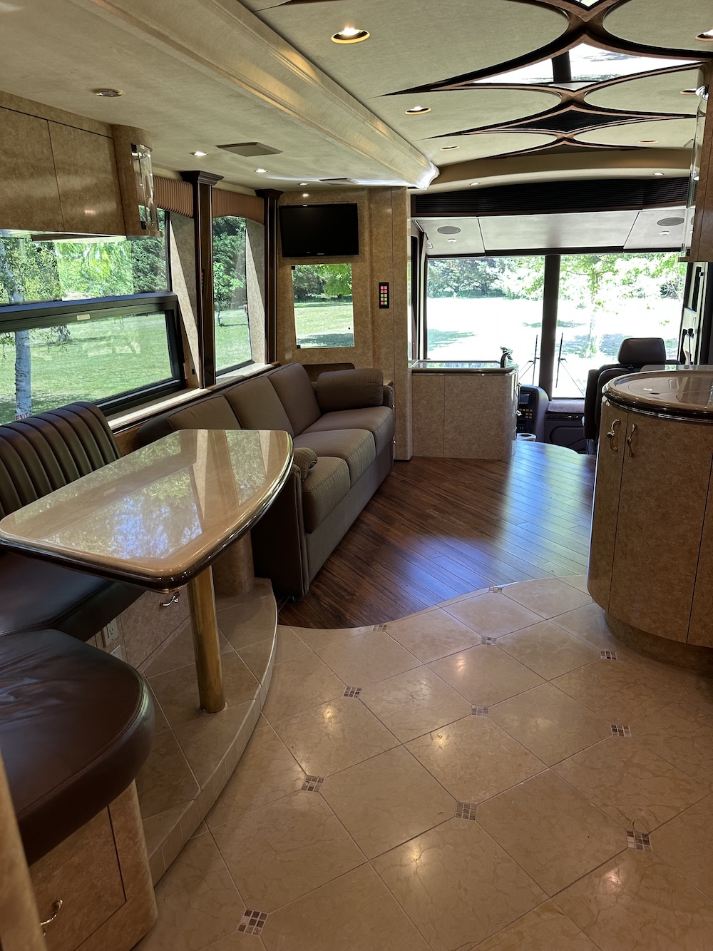 2006 Prevost  Marathon H3-45 For Sale