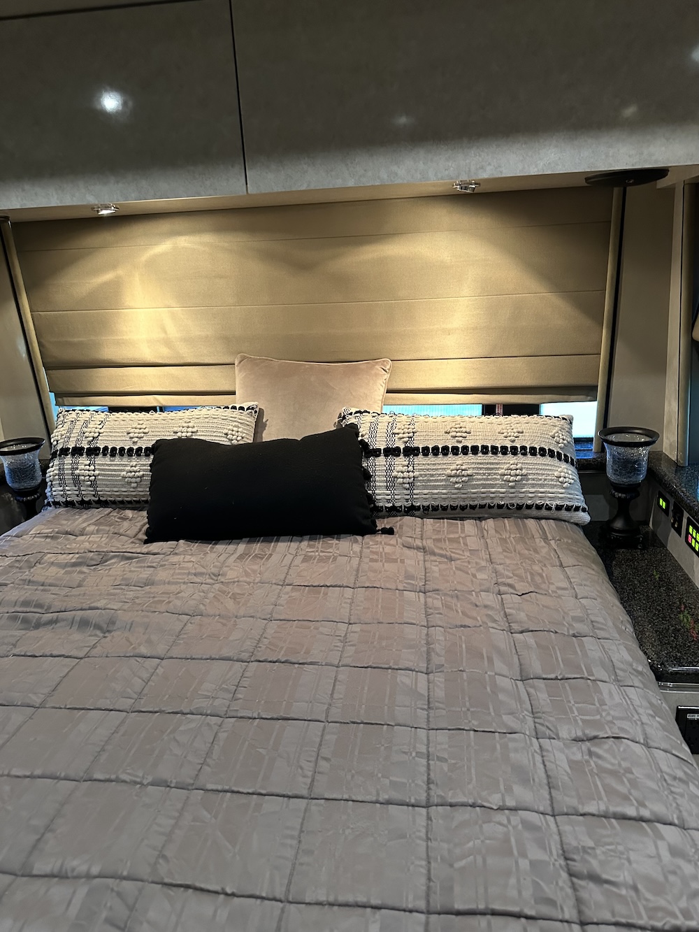 2006 Prevost Marathon XLII For Sale
