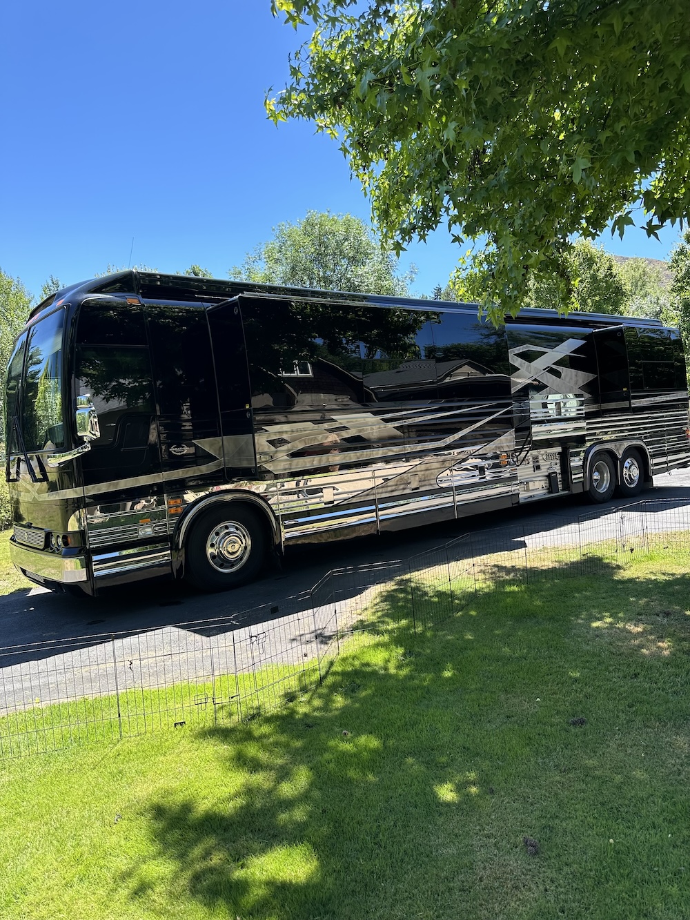 2006 Prevost Marathon XLII For Sale