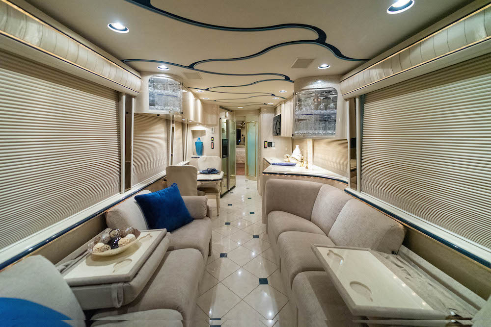 2006 Prevost Marathon XLII For Sale