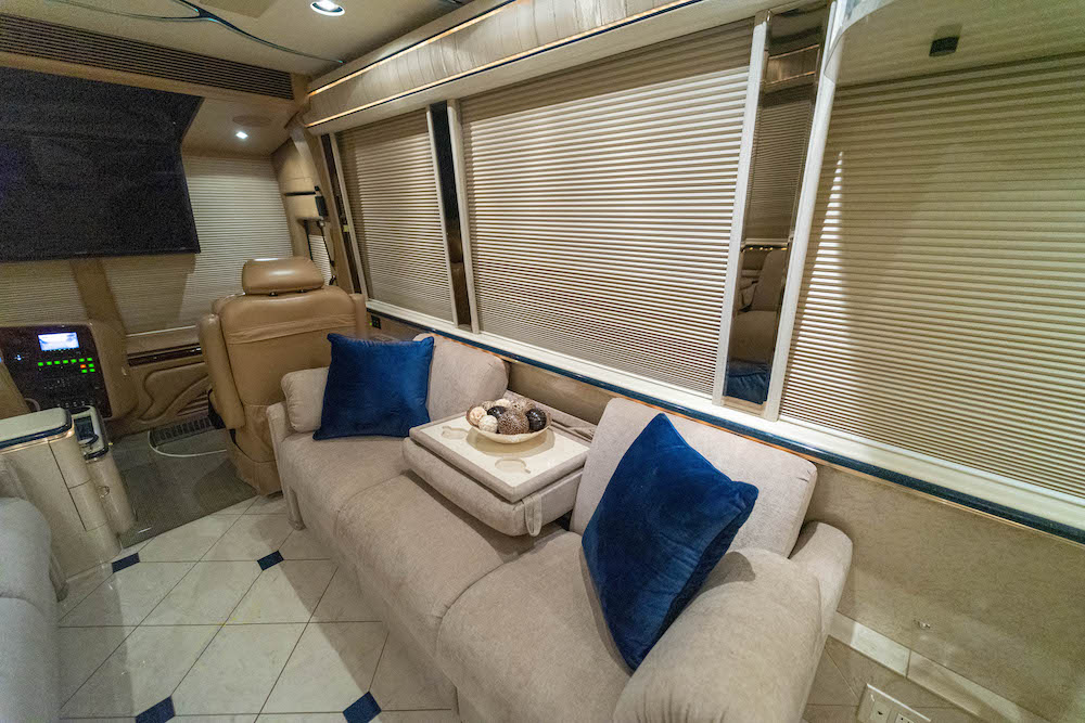 2006 Prevost Marathon XLII For Sale