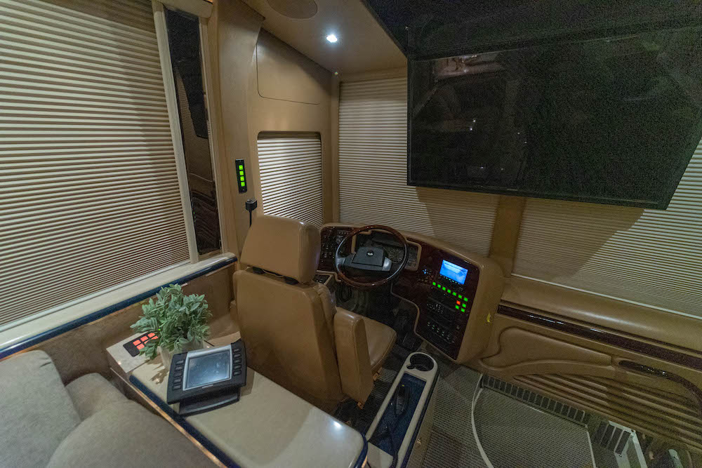 2006 Prevost Marathon XLII For Sale