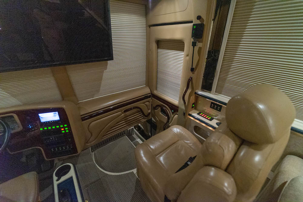 2006 Prevost Marathon XLII For Sale