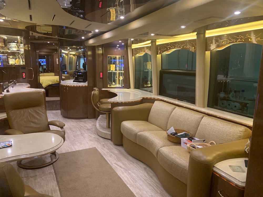 2006 Prevost Marathon XLII For Sale