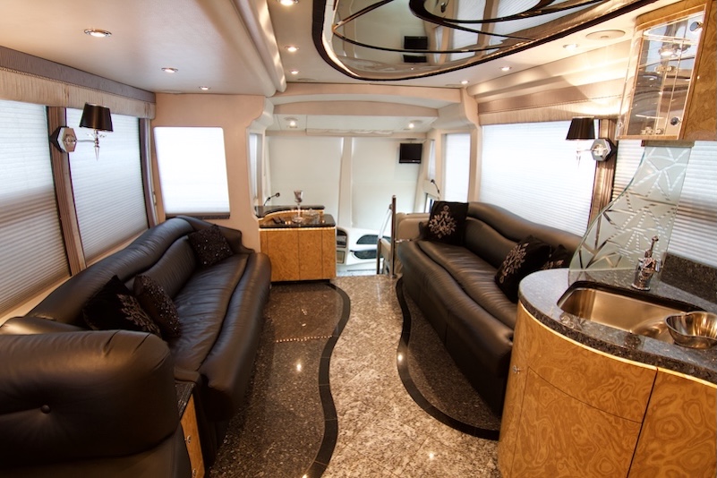 2006 Prevost Millennium H3-45 For Sale