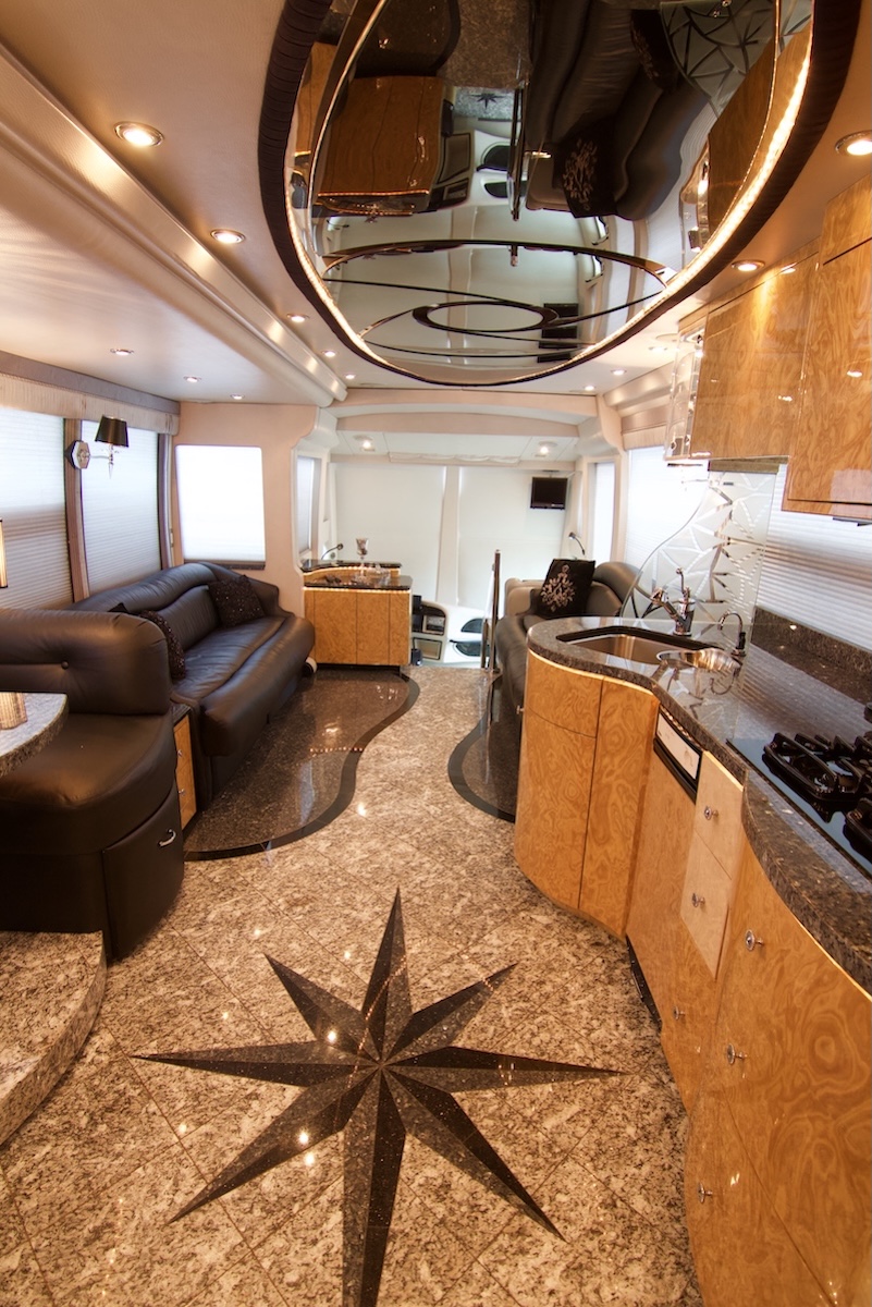 2006 Prevost Millennium H3-45 For Sale