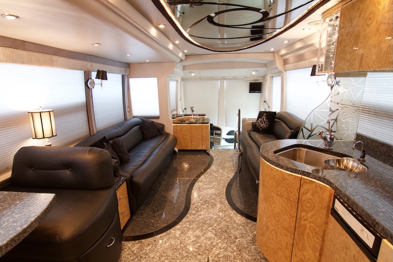 2006 Prevost Millennium H3-45 For Sale