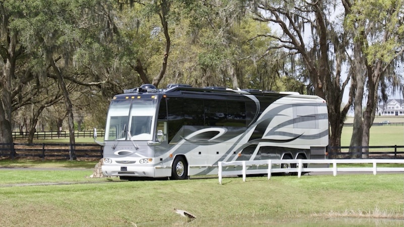 2006 Prevost Millennium H3-45 For Sale
