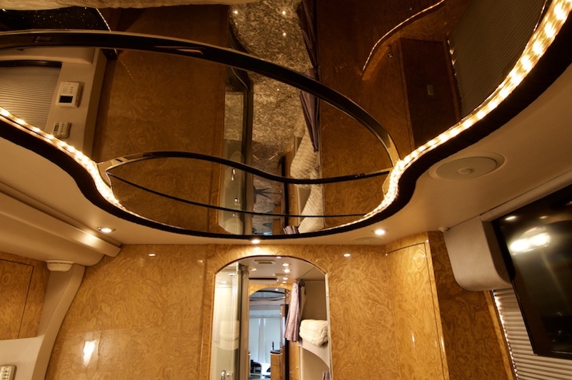 2006 Prevost Millennium H3-45 For Sale