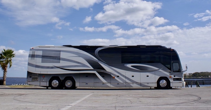 2006 Prevost Millennium H3-45 For Sale