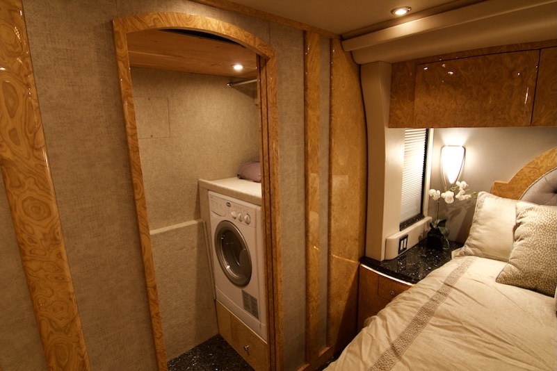 2006 Prevost Millennium H3-45 For Sale