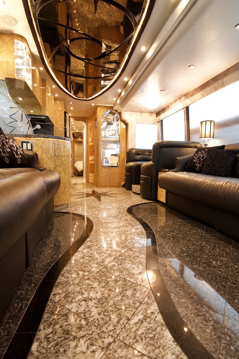 2006 Prevost Millennium H3-45 For Sale