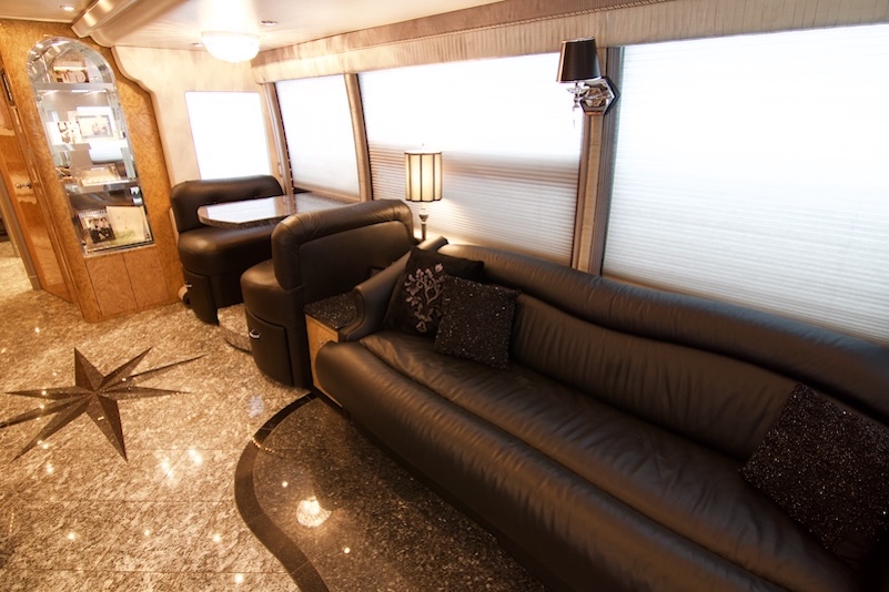 2006 Prevost Millennium H3-45 For Sale