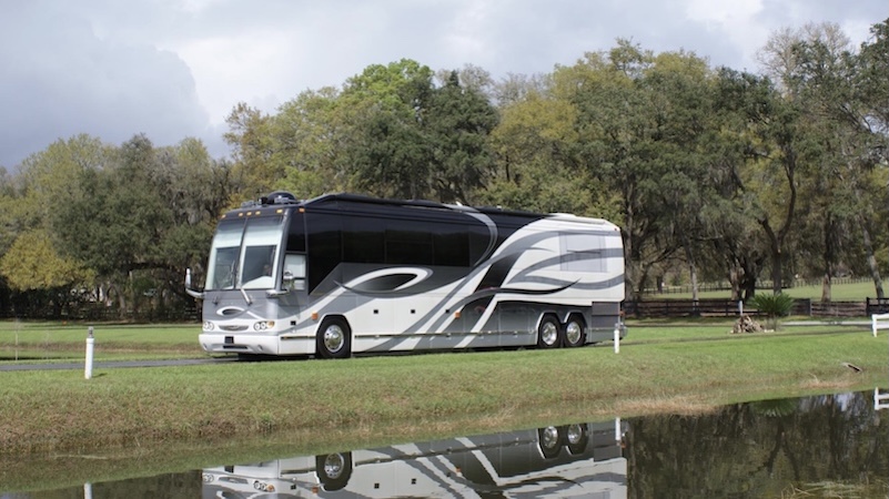 2006 Prevost Millennium H3-45 For Sale