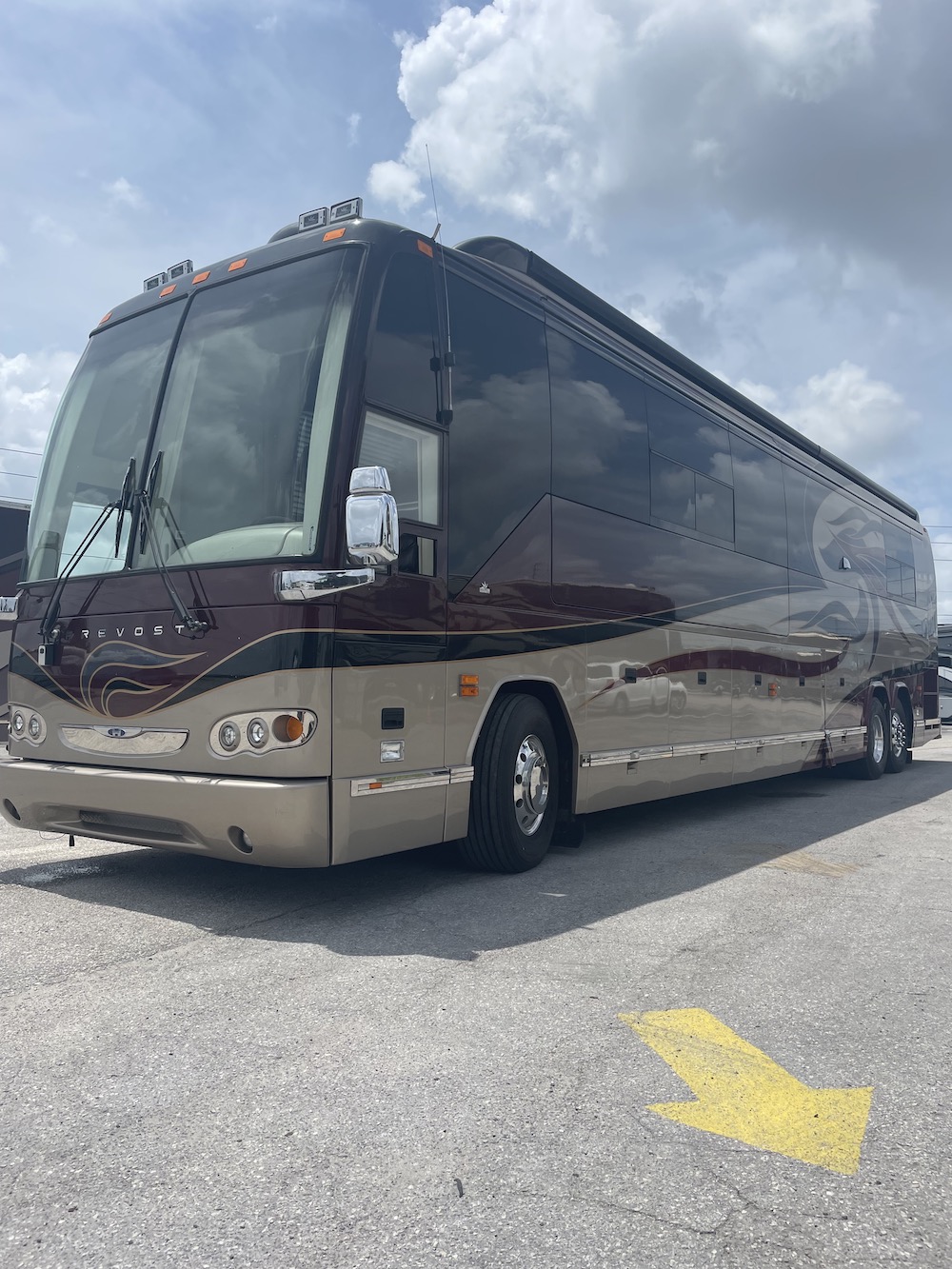 2006 Prevost Parliament H3-45 For Sale