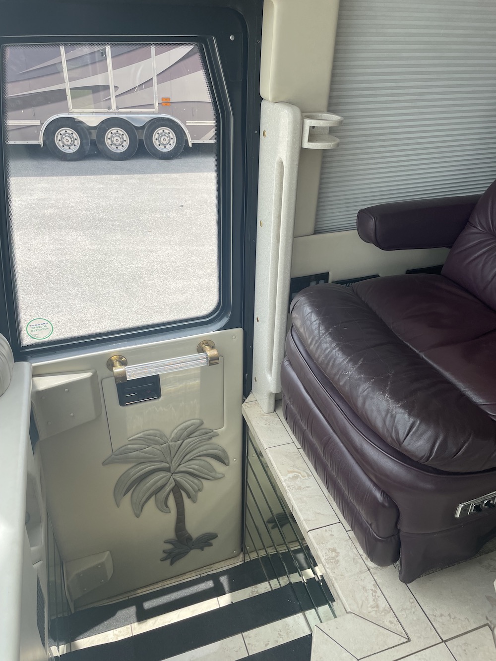 2006 Prevost Parliament H3-45 For Sale