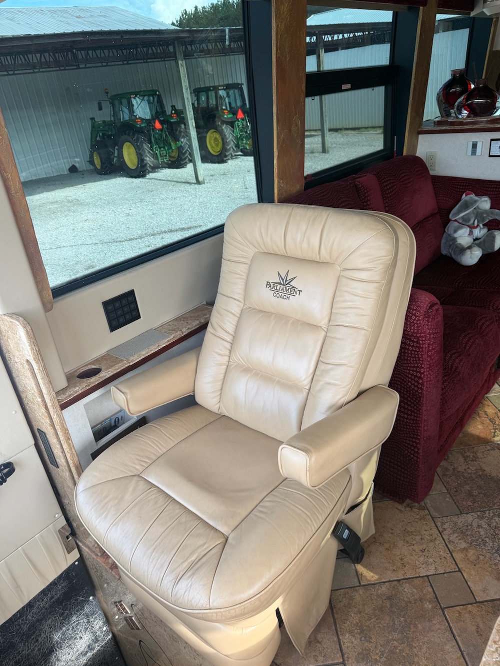 2006 Prevost Parliament XLII  For Sale