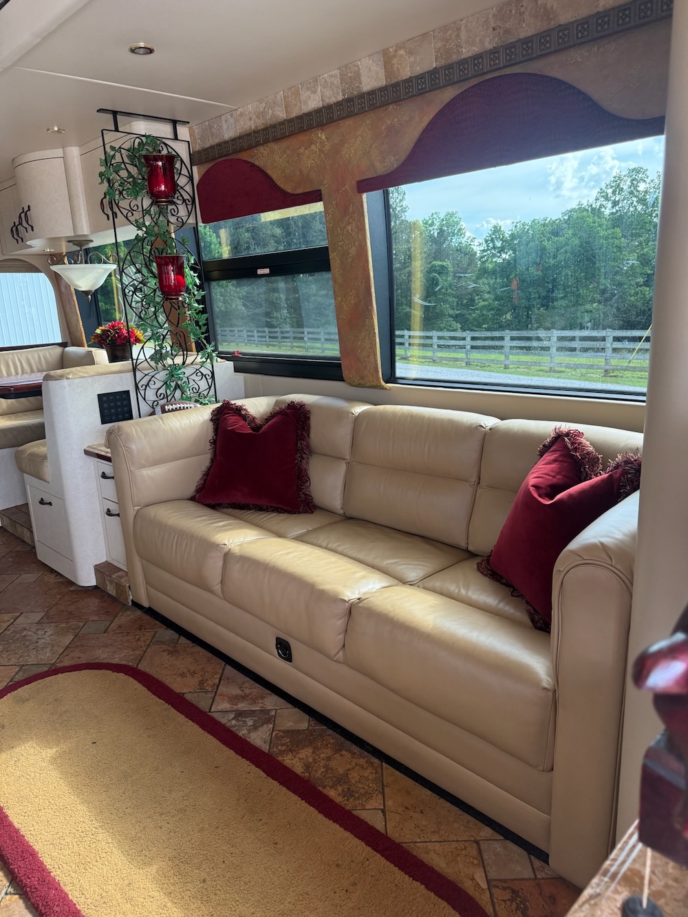 2006 Prevost Parliament XLII  For Sale