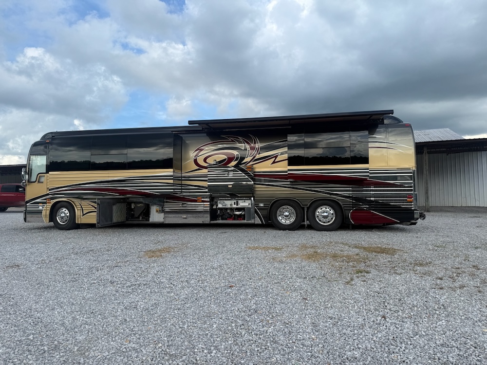 2006 Prevost Parliament XLII  For Sale