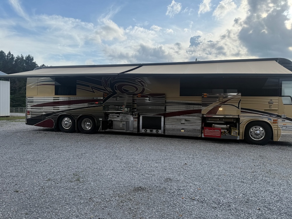 2006 Prevost Parliament XLII  For Sale