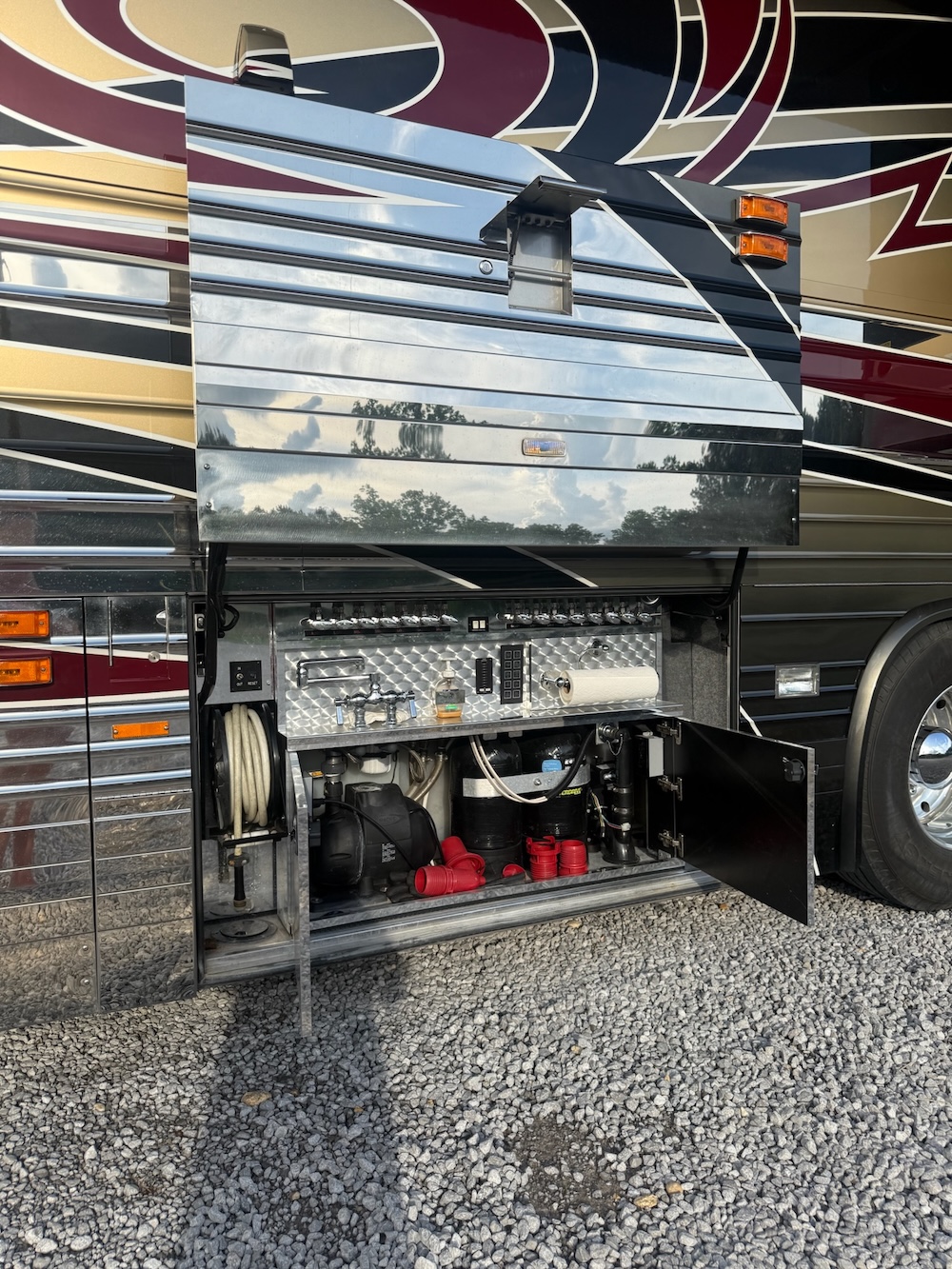 2006 Prevost Parliament XLII  For Sale