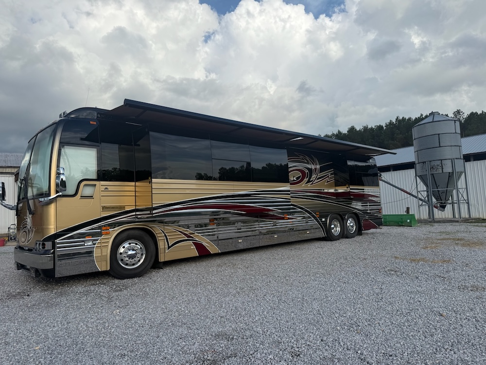 2006 Prevost Parliament XLII  For Sale