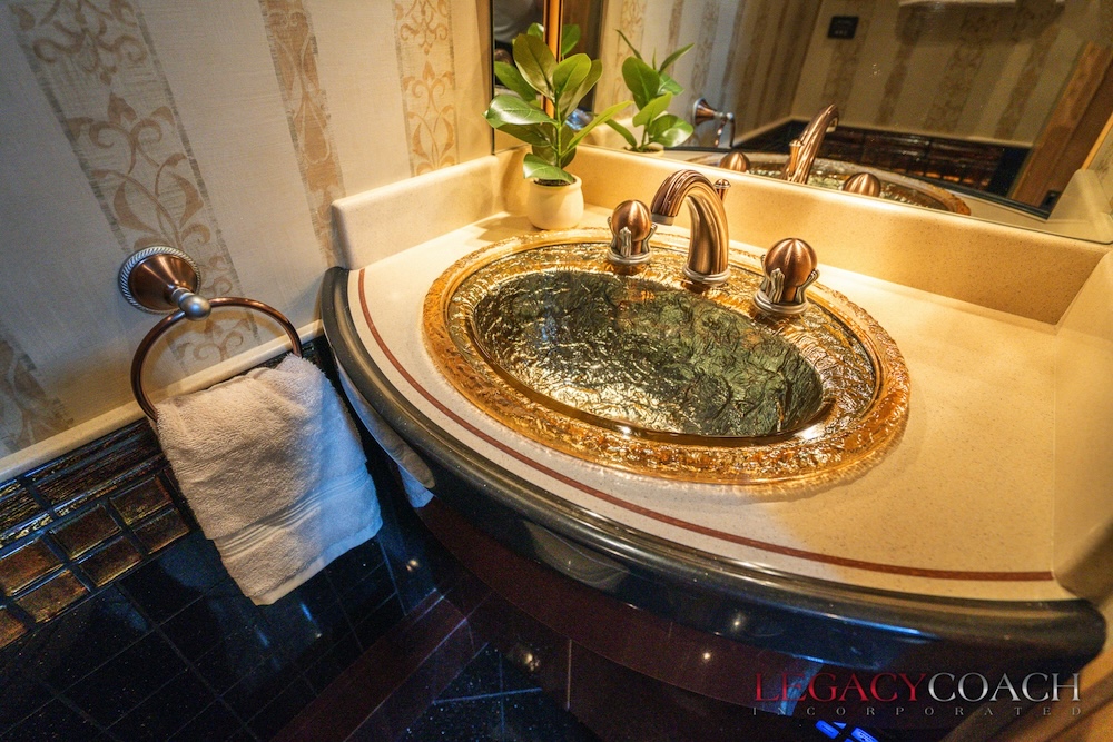 2006 Prevost Royale XLII For Sale