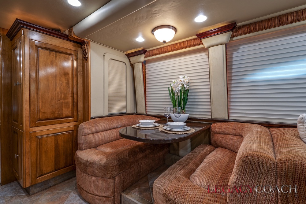 2006 Prevost Royale XLII For Sale