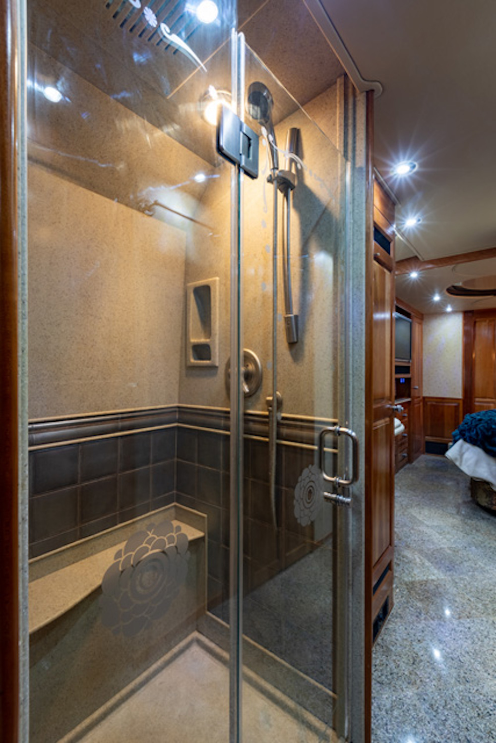 2006 Prevost Royale XLII For Sale