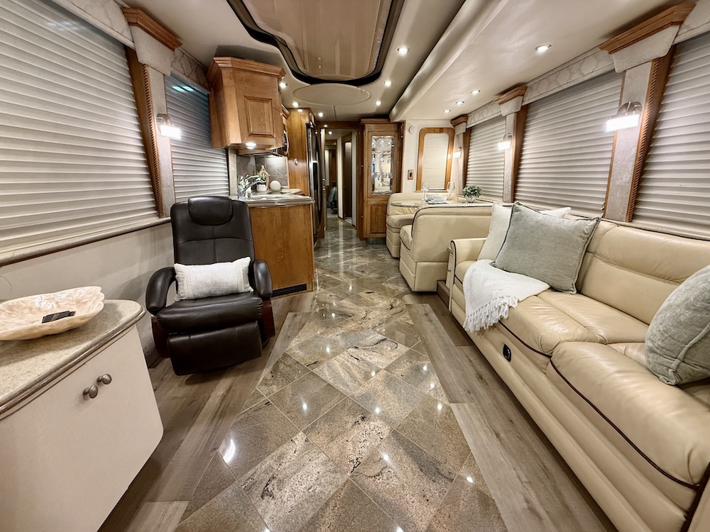 2006 Prevost Royale XLII For Sale