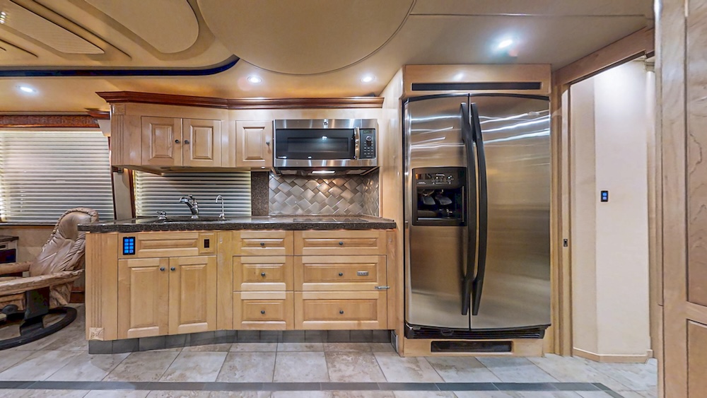 2006 Prevost Royale XLII For Sale