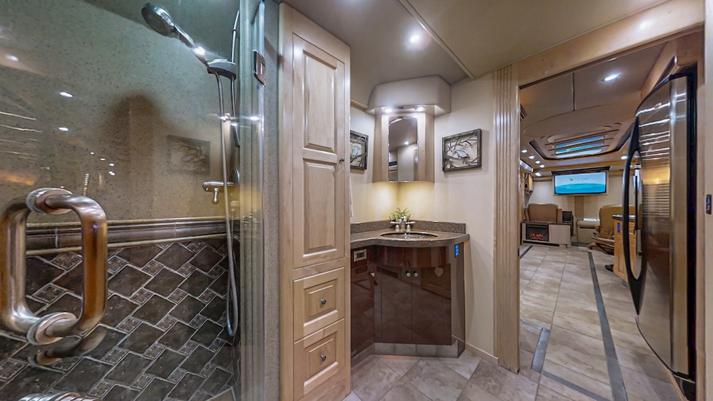 2006 Prevost Royale XLII For Sale