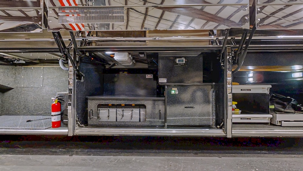 2006 Prevost Royale XLII For Sale