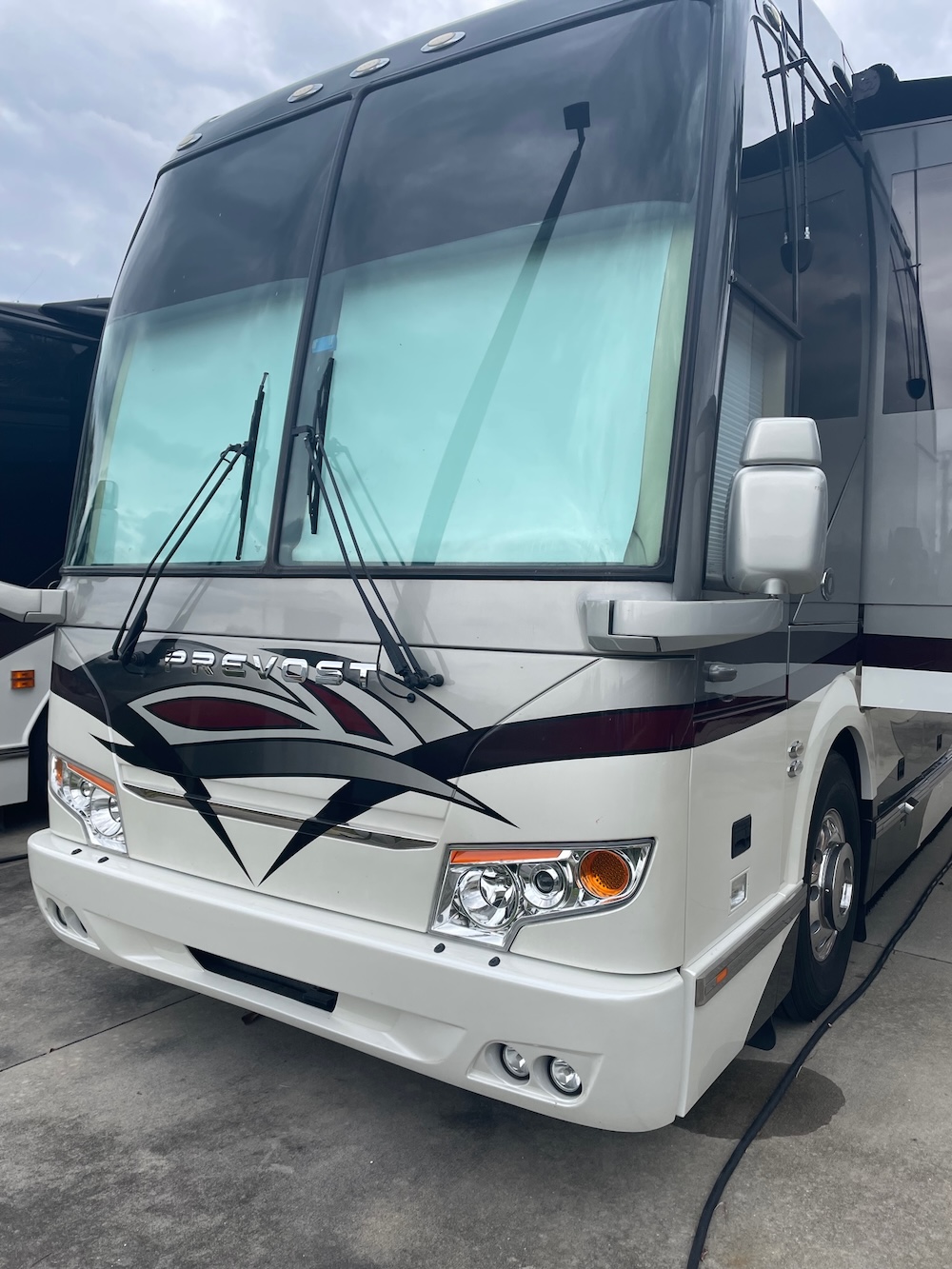 2007 Prevost Featherlite  H3-45 For Sale