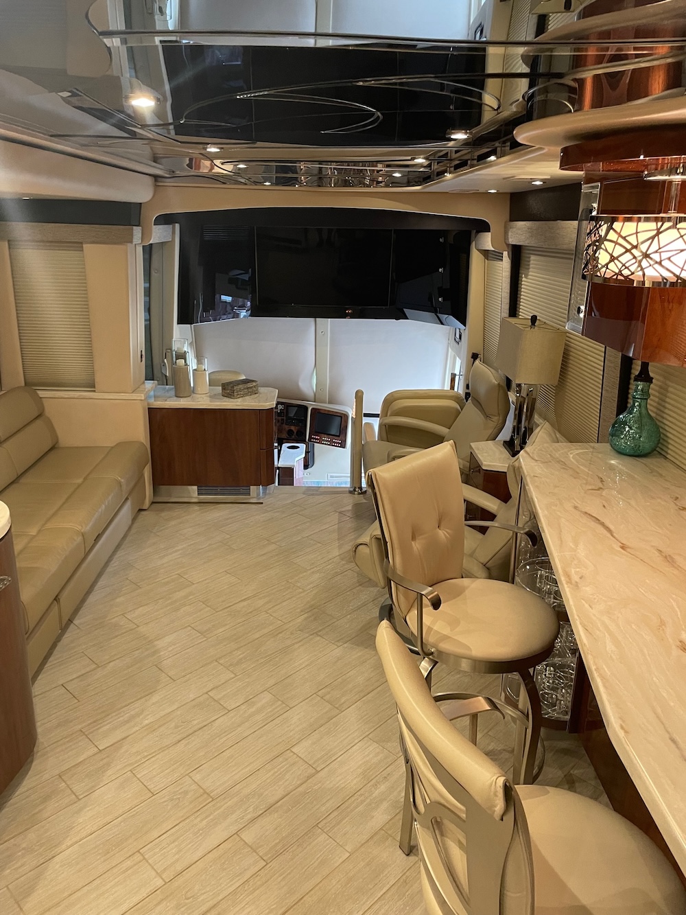 2007 Prevost Featherlite  H3-45 For Sale