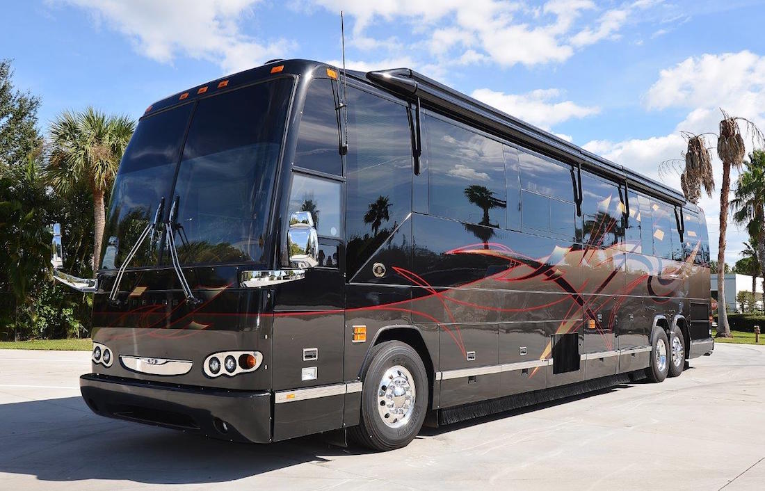 2007 Prevost Featherlite H3-45 For Sale