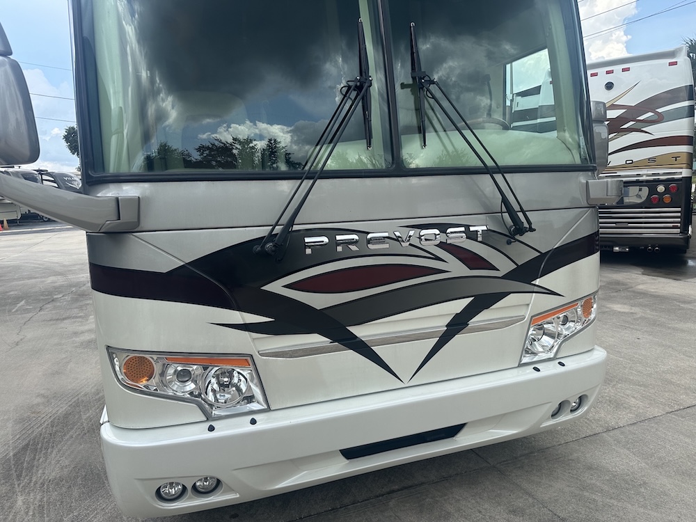 2007 Prevost Featherlite H3-45 For Sale