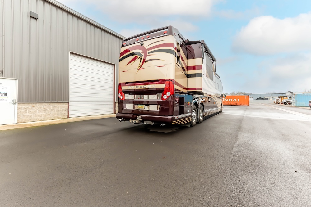 2007 Prevost Featherlite H3-45 For Sale
